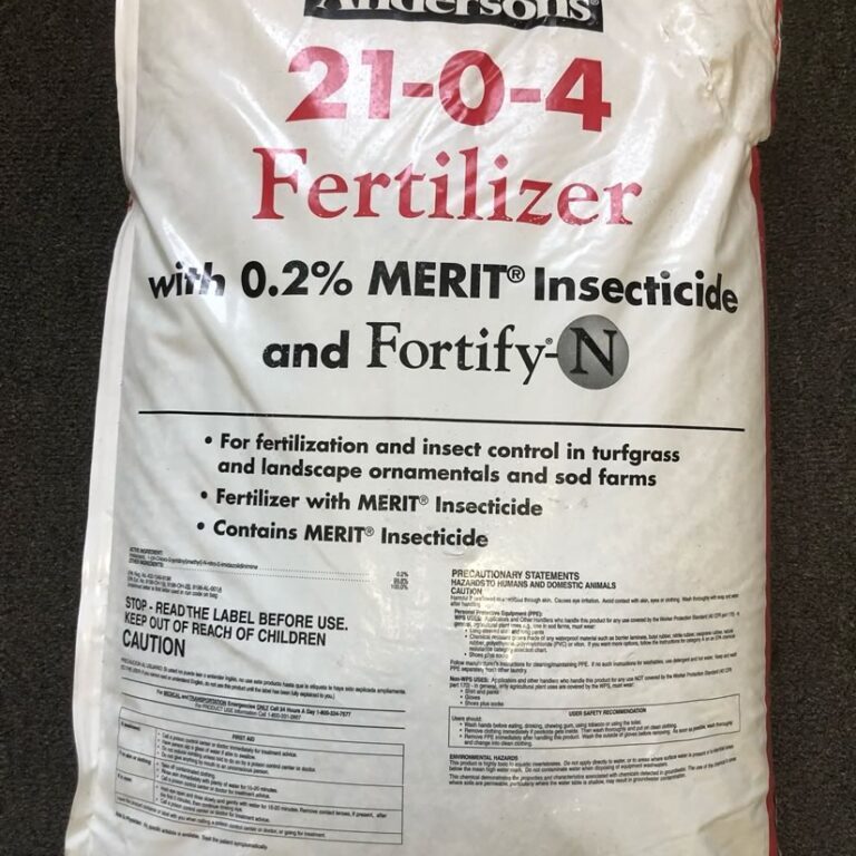 Grub-Control-with-Fertilizer-front